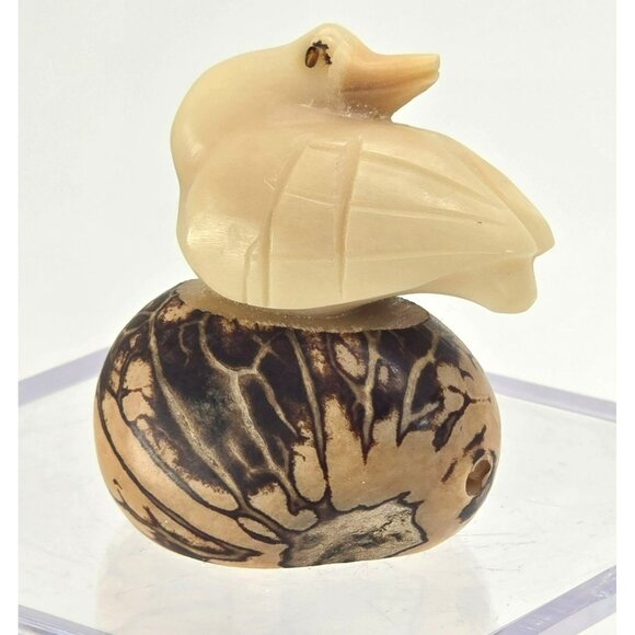 Hand-Carved Duck Figurine Tagua Nut Netsuke Style Animal on Base JE286 - Picture 2 of 5